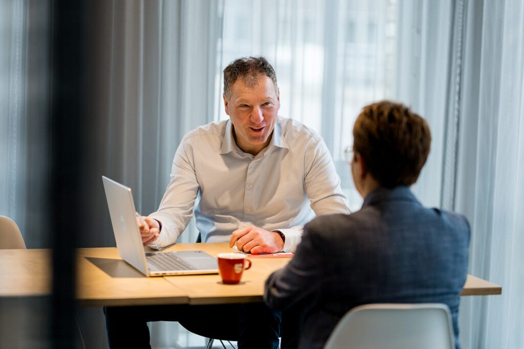 Losse adviseurs of alles onder één dak: waarom uw financiële plaatje anders uitpakt